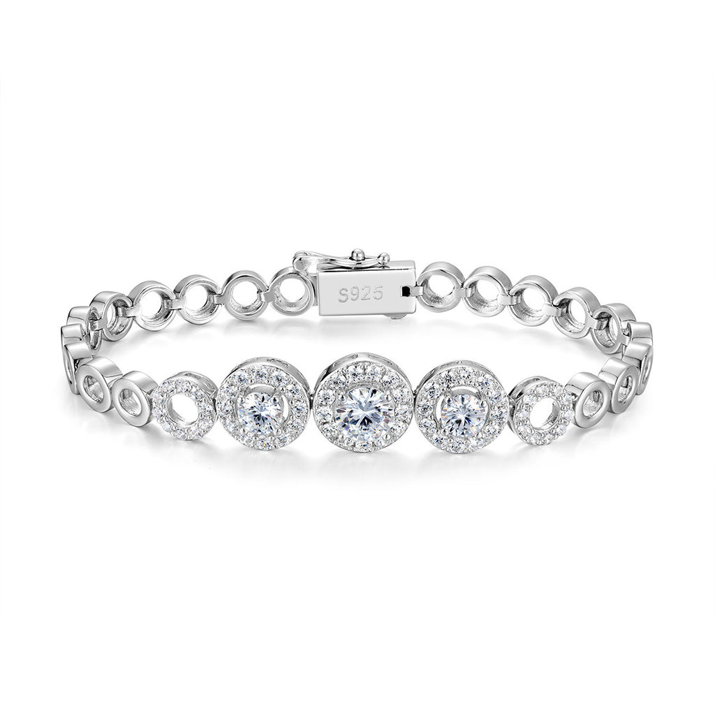The Apolline Halo Moissanite Bracelet