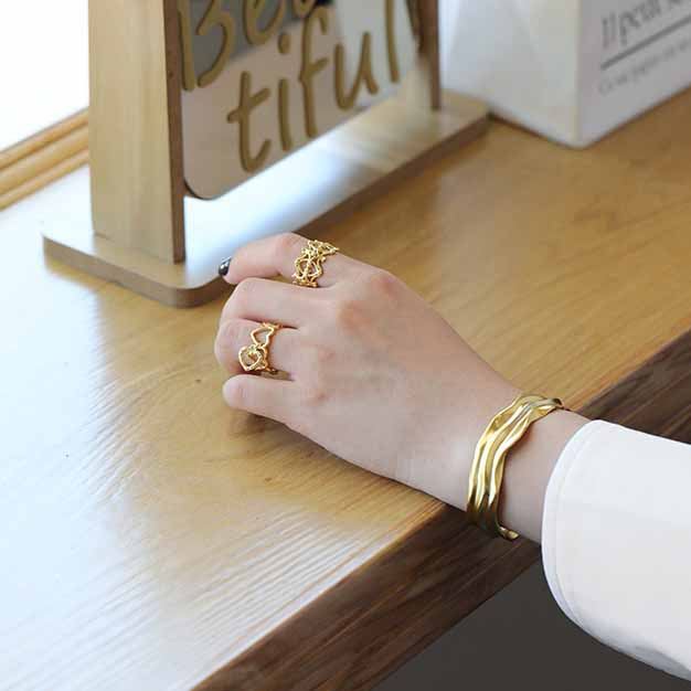 Stunning Large Irregular Folds 925 Sterling Silver Open Bangle