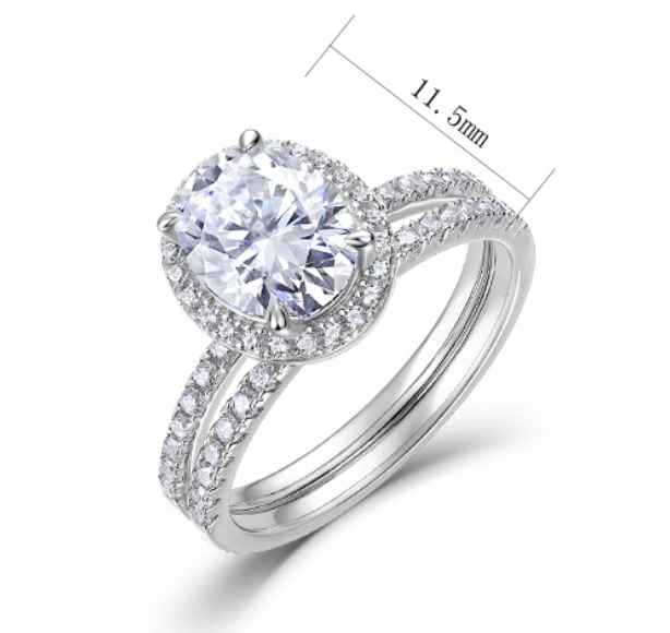 The Fiadh Oval Halo Moissanite Ring