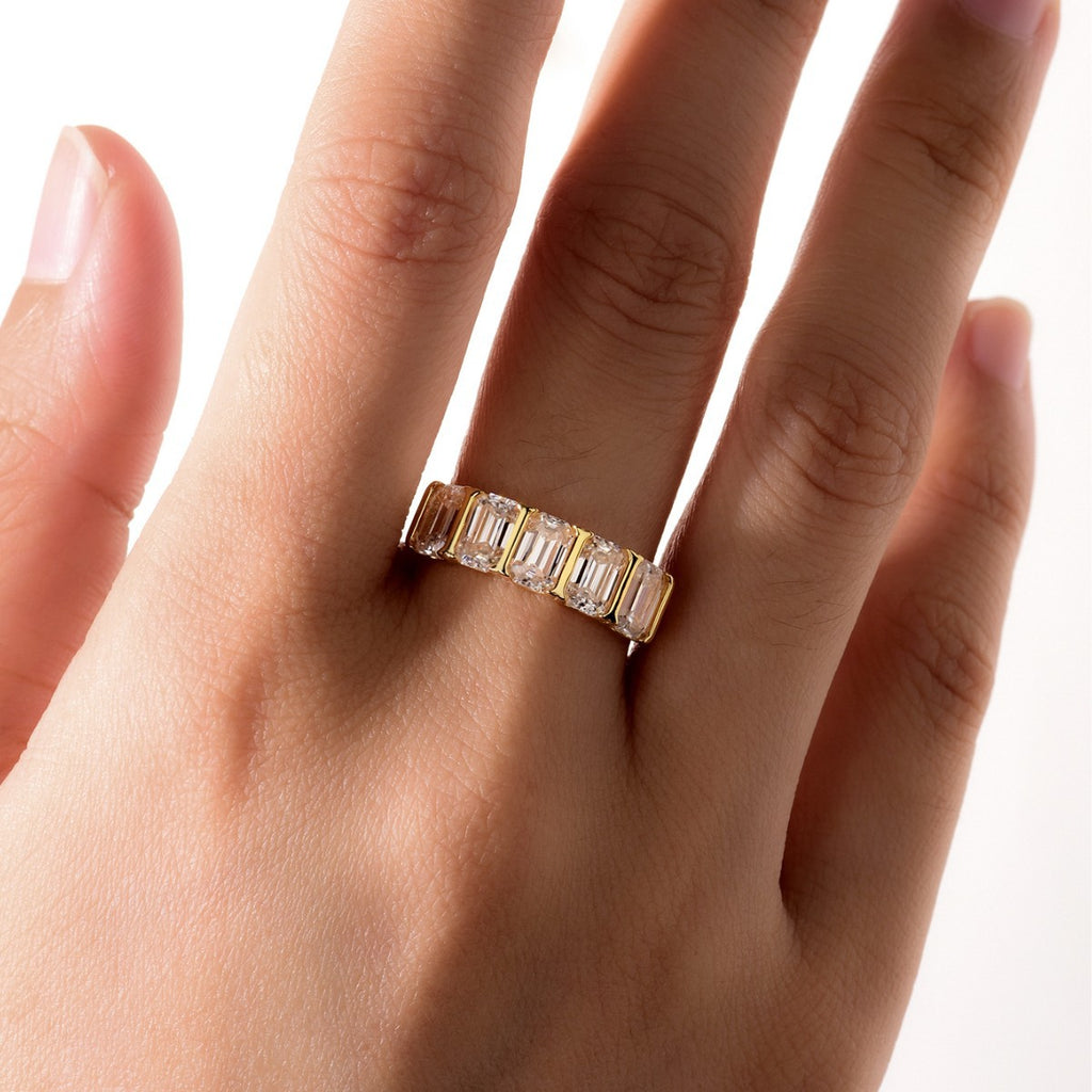 The Élodie Five-Stone Moissanite Ring