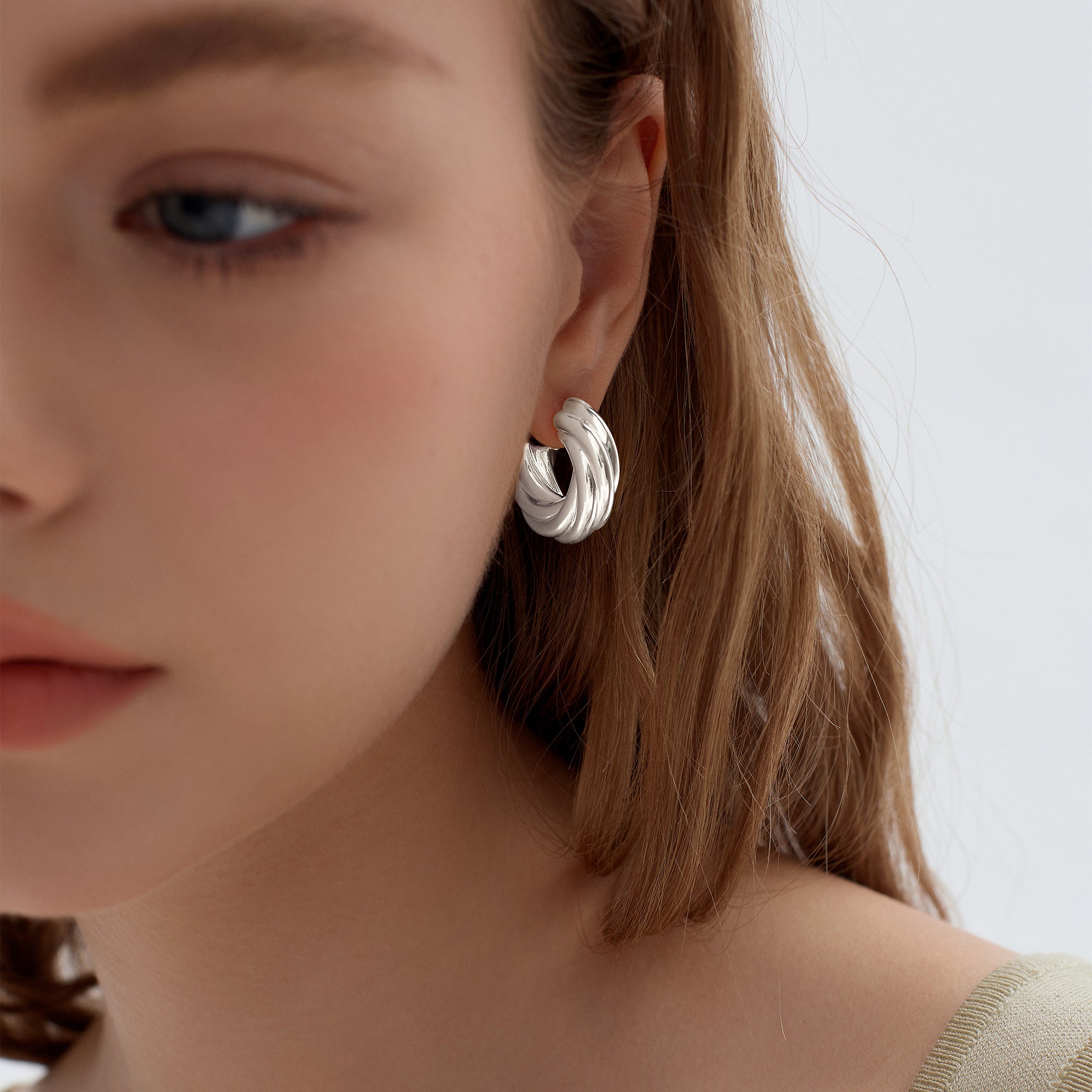 999 Sterling Silver Hollow Chunky Elegant Twsited Statement Jewellery Mini Round Hoop Earrings